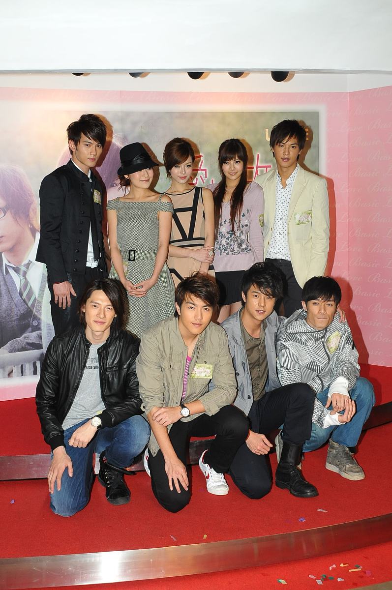 暗恋成真！平凡男孩追女神的狗血爱情故事