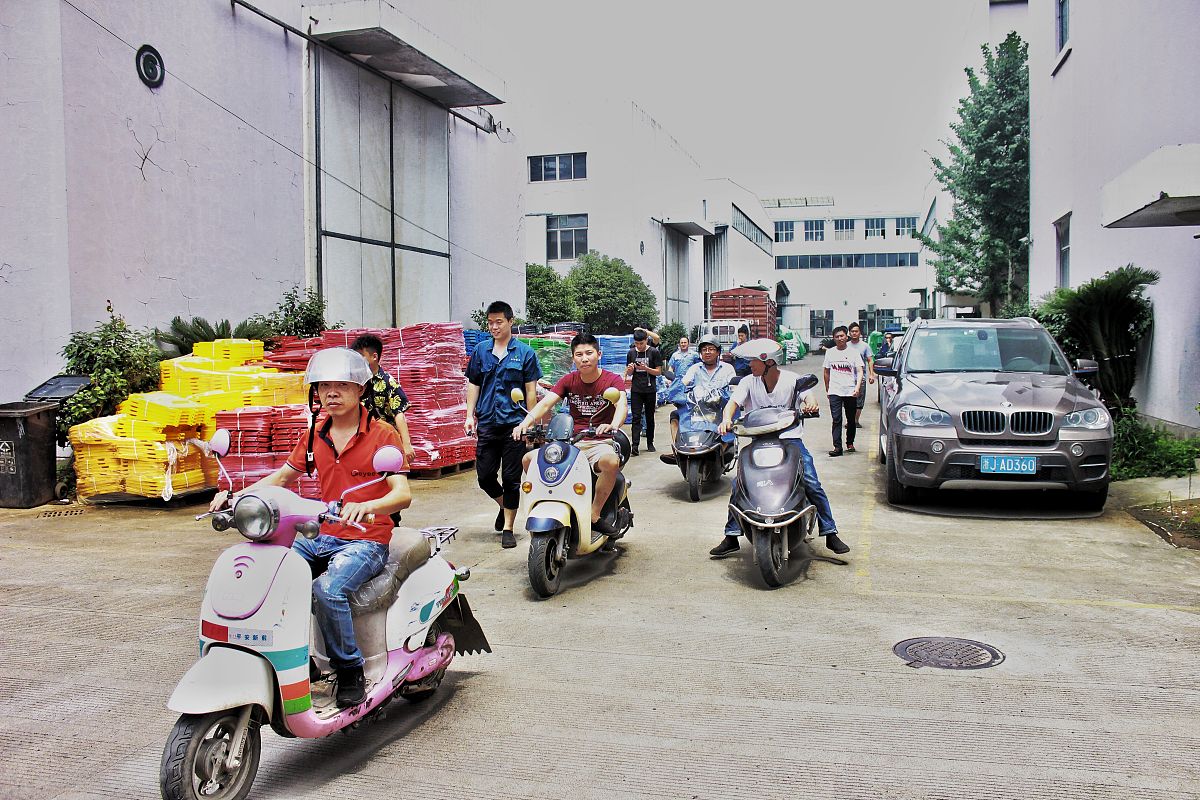 如需下载使用,请务必署名:记静文/视觉中国,谢谢!2019年7月20日,浙江