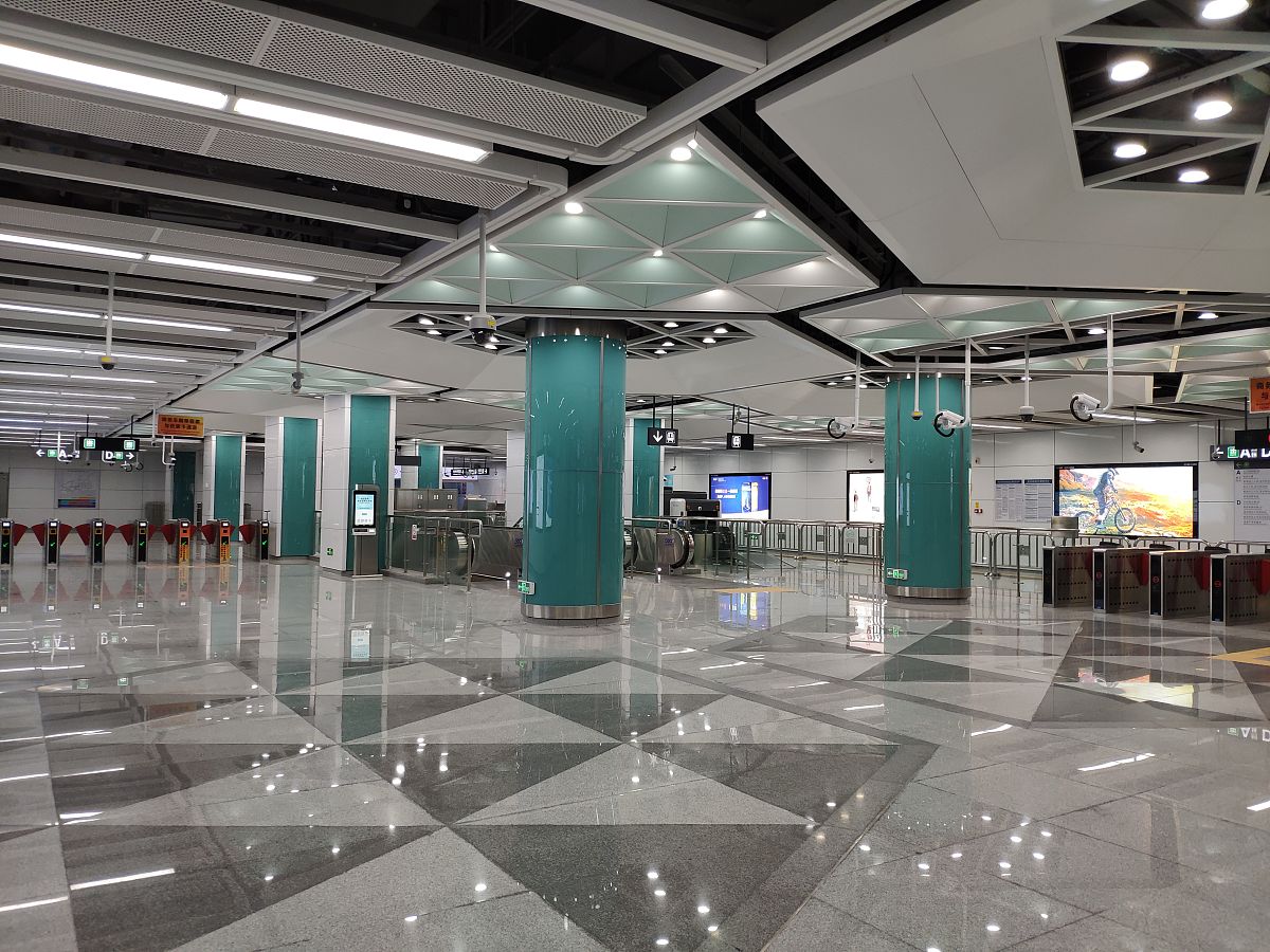 如何理解：员工工作要则效益第一、诚信为本；成在策划、重在落实；追根究底、止于至善；老实做人、精明做事；遇事明理、注重细节；尽职尽责、勤劳勿奢；与时俱进、拼搏进取；谦诚待客、豁达处事；重团队精神、尚艰苦创业。回答一万字左右