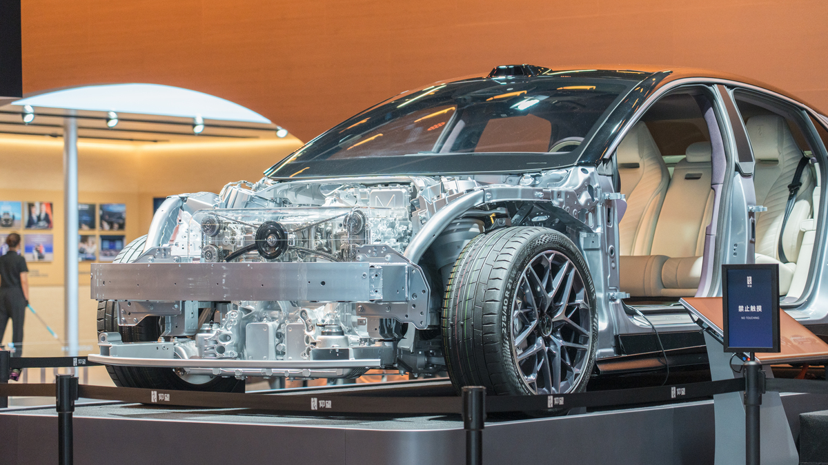 汽车轻量化：技术与方法 - 提升燃油效率与性能