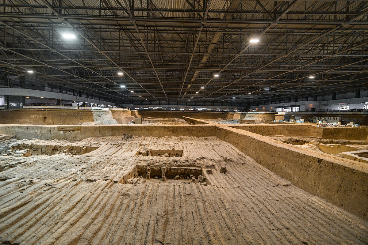 我是一个在二本大学学习给排水科学与工程的大三学生我打算考研请帮我选取5所大学这5所院校在本专业的研究方向是未来的方向同时考取难易程度最低