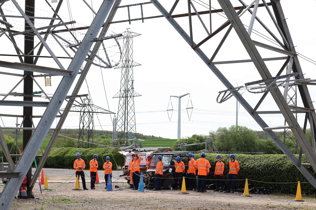 关于铁路接触网故障查找及维修的研究的绪论