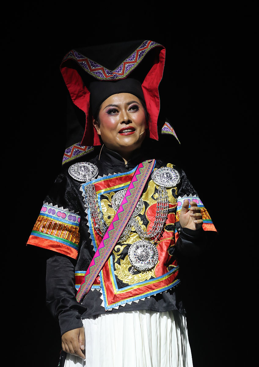 为《奋进新时代致敬劳动者》读后感拟题目