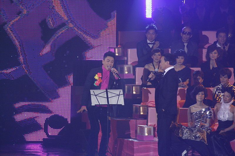 陈奕迅粤语歌曲：歌词、音乐风格与影响力分析
