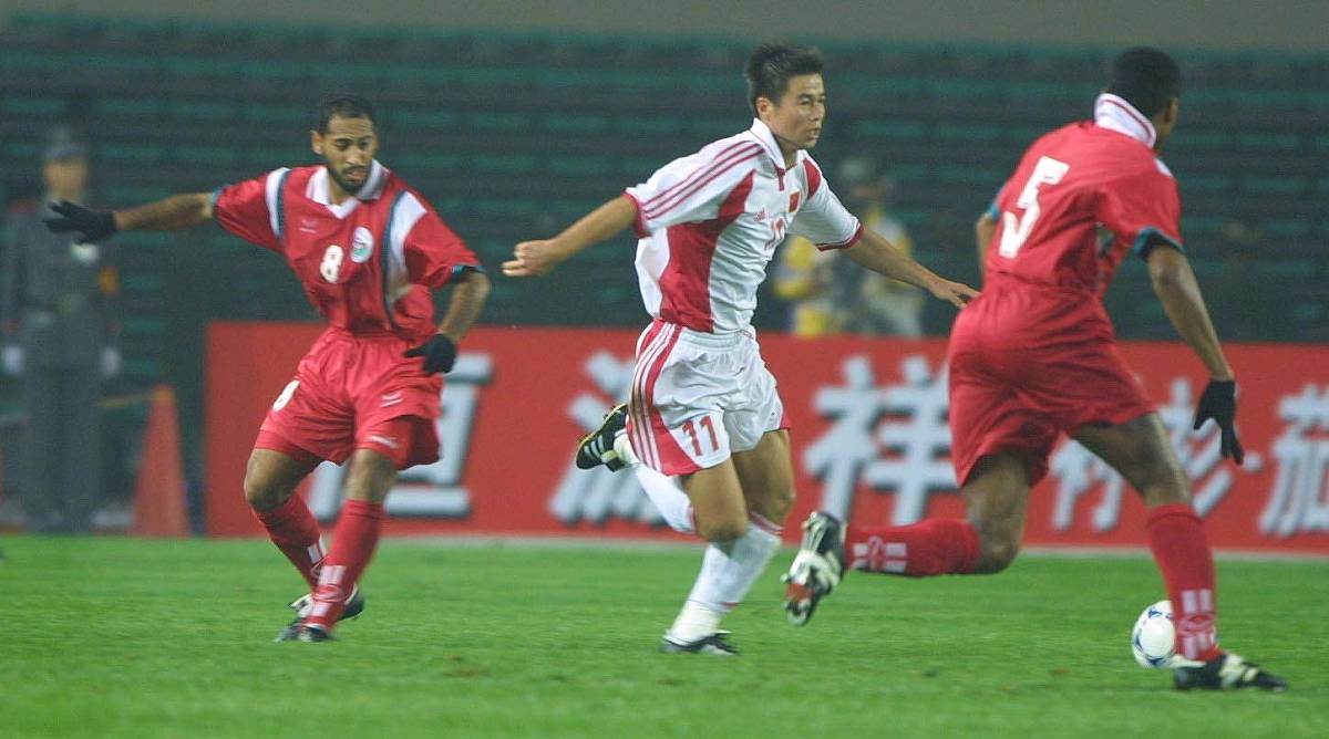 2001年10月7日,沈阳,五里河体育场. 中国队1-0战胜阿曼队,十强赛b组6