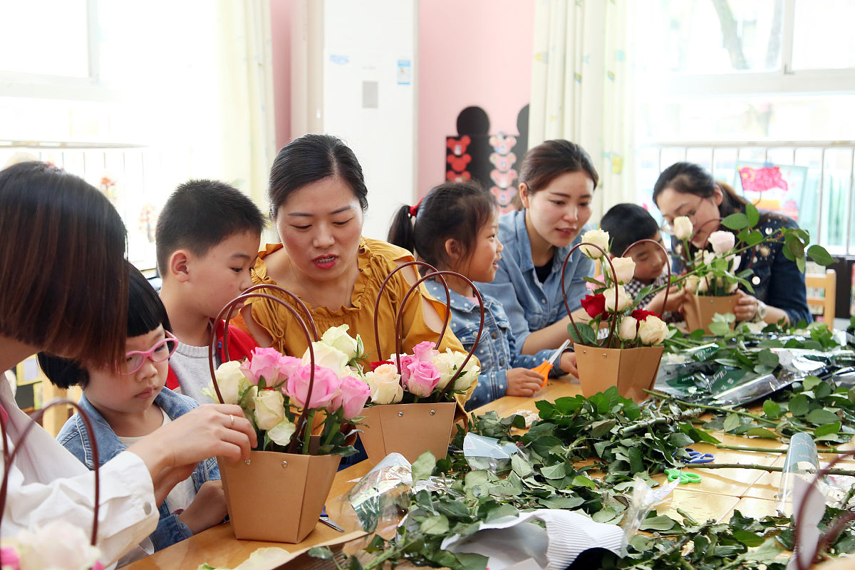 成都幼师培训：探索自然角的教育价值