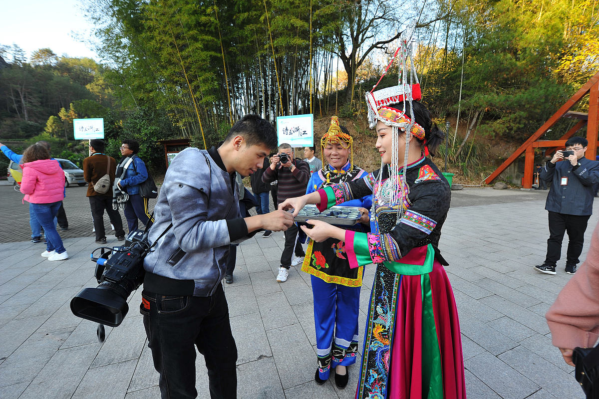 农村文化振兴的意义与对策：以文化教育为抓手