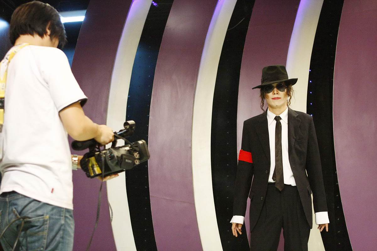 比较招桃花的游戏昵称 举10个例子