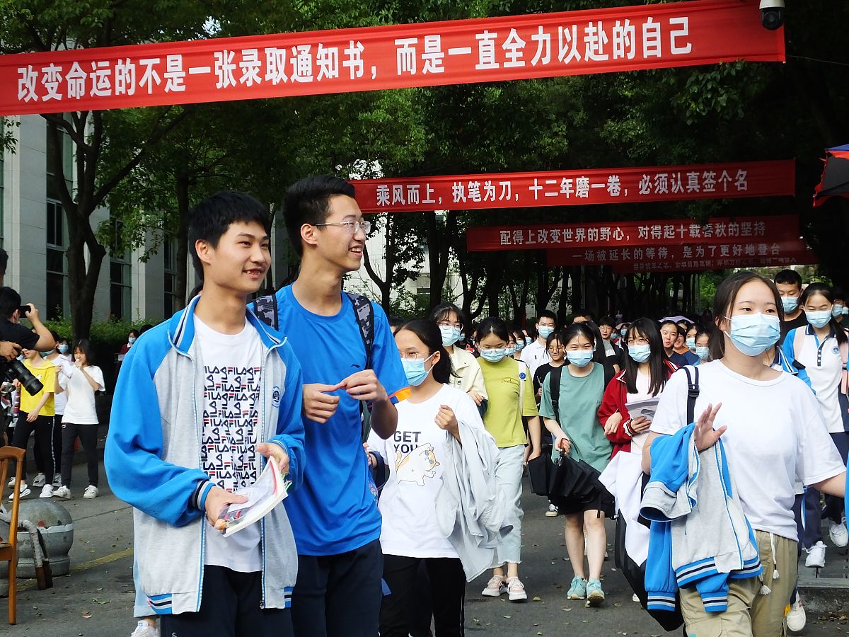 宜昌2022年初中生可以去学卫校吗