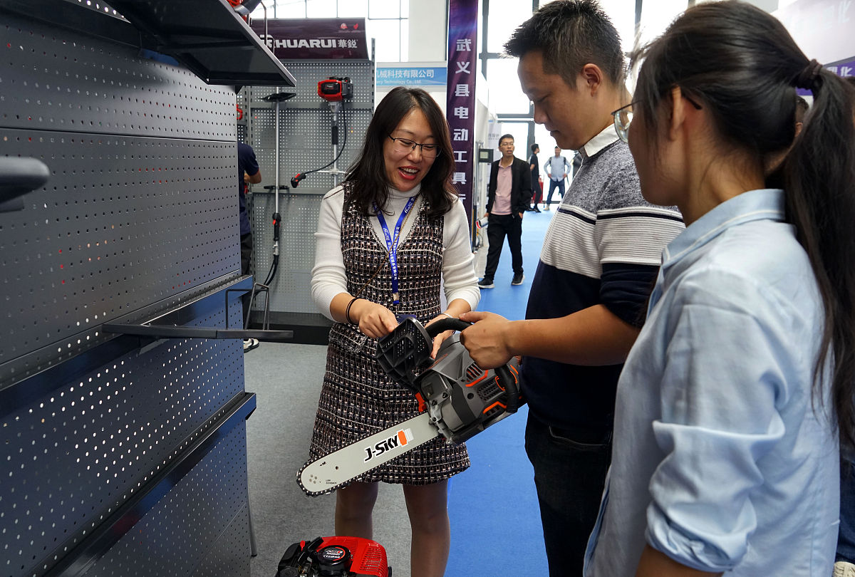 贵阳女生学飞机维修：挑战与机遇