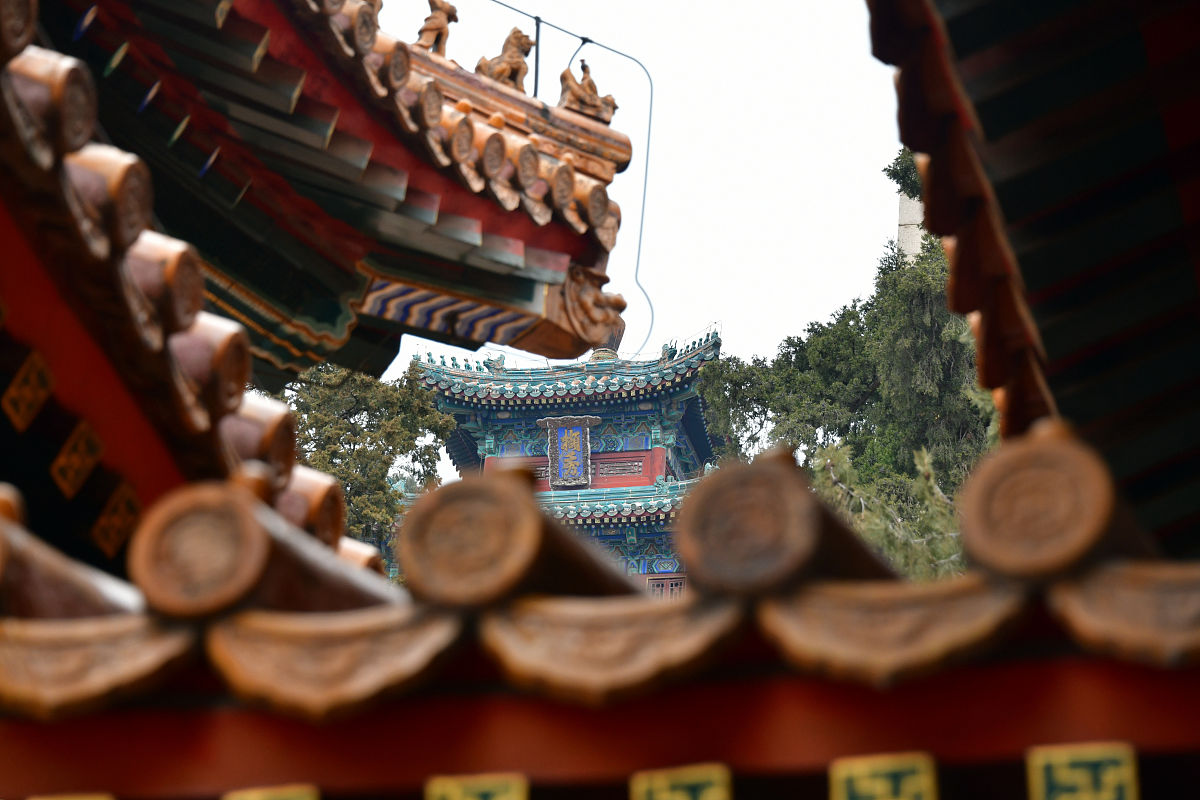 2019年11月29日,北京颐和园建筑风光.