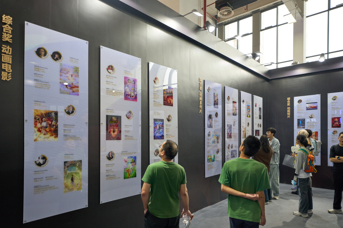 策展人工作内容解析：从主题策划到现场管理