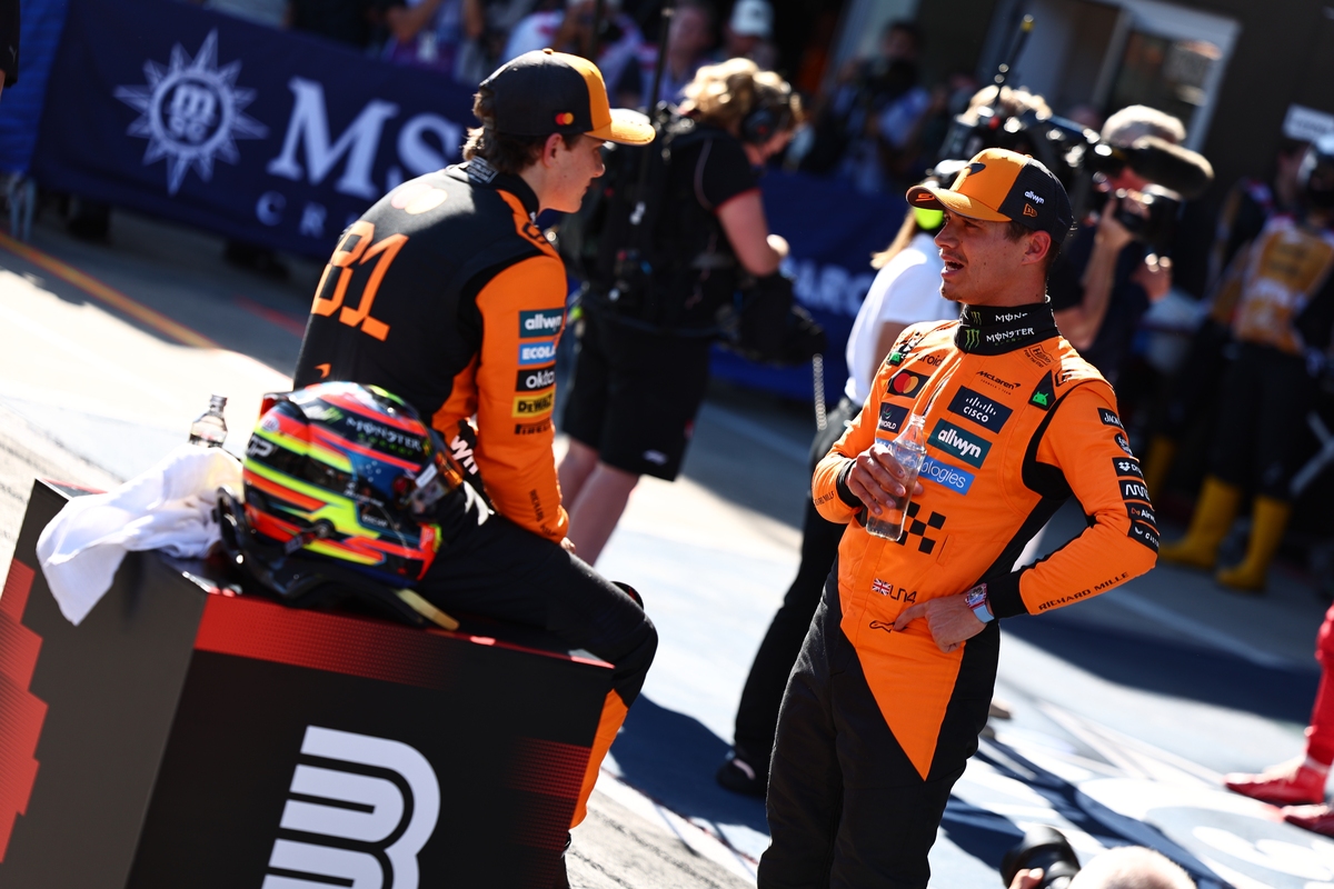 请翻译以下内容要礼貌并充满感谢：非常感谢我和我的团队成员将会在本月 15-24 号之间在欧洲停留此次我们前来 希望可以看到参加Dakar 的赛车北极星中国之前发布了招募车手共同参与 2024dakar的新闻很多中国车手对此十分感兴趣我希望可以代表这些车手参观您的车队及新的赛车以便回到中国更好的向这些车手介绍当然我们更希望见到勒布先生。