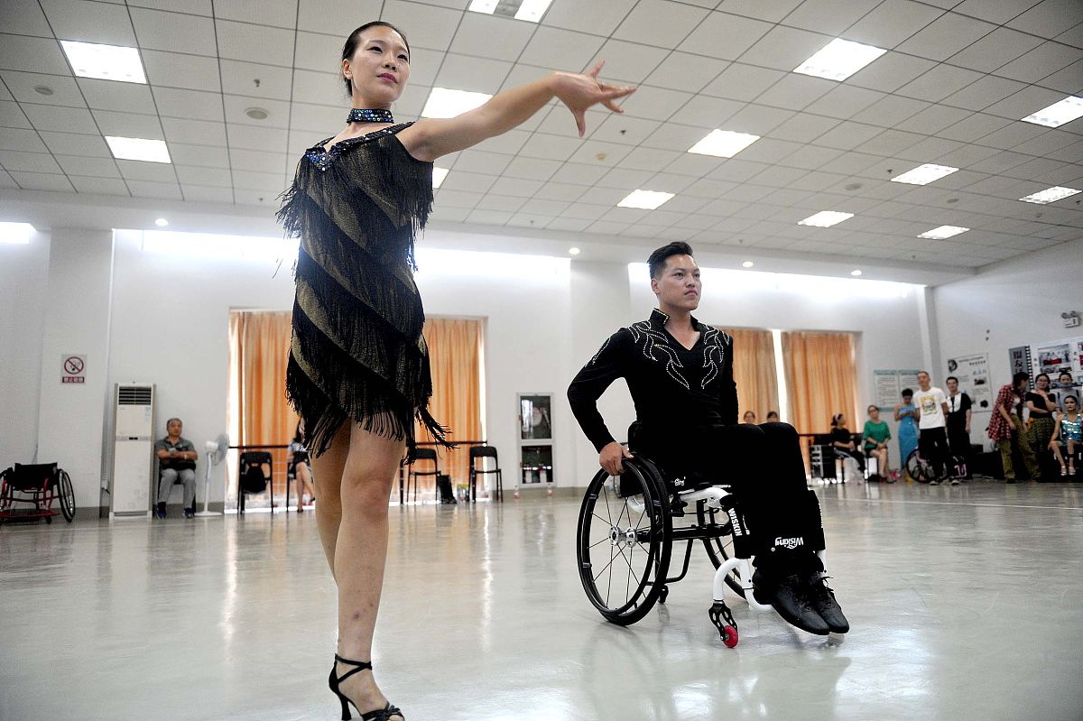热爱生活：意义、态度和行为