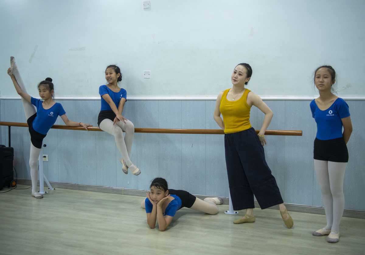 小学舞蹈教学中如何利用舞蹈表情塑造典型舞蹈形象