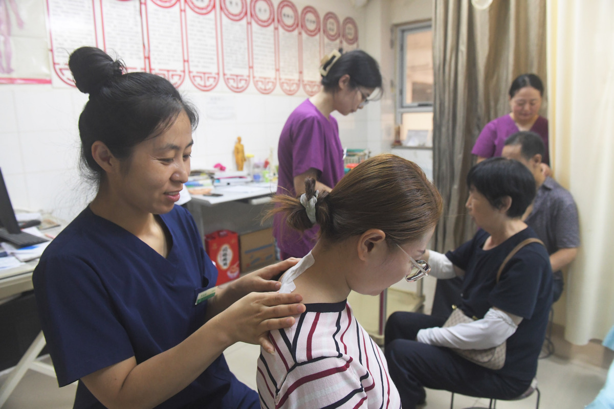 给我一篇关于初中生学美容可以吗？学美容有前途吗的的知识