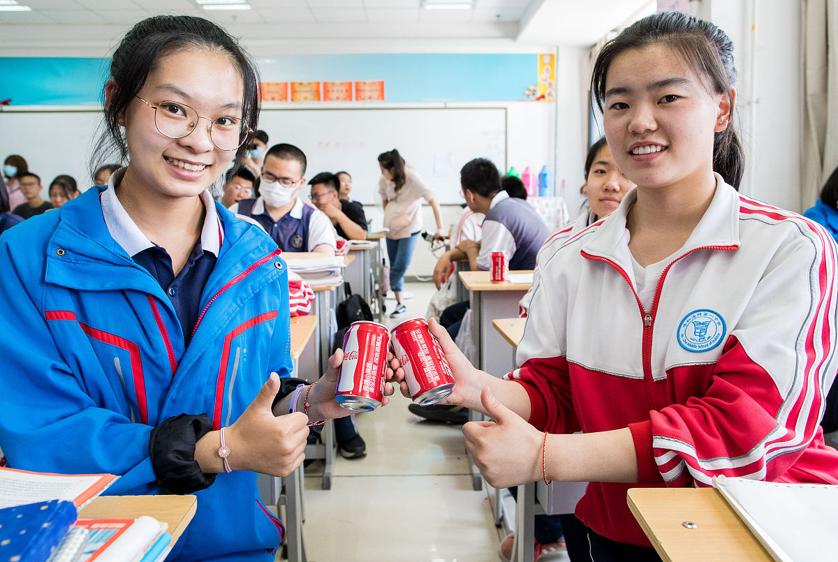 今天孙子5岁生日又是上学的笫一天祝福语