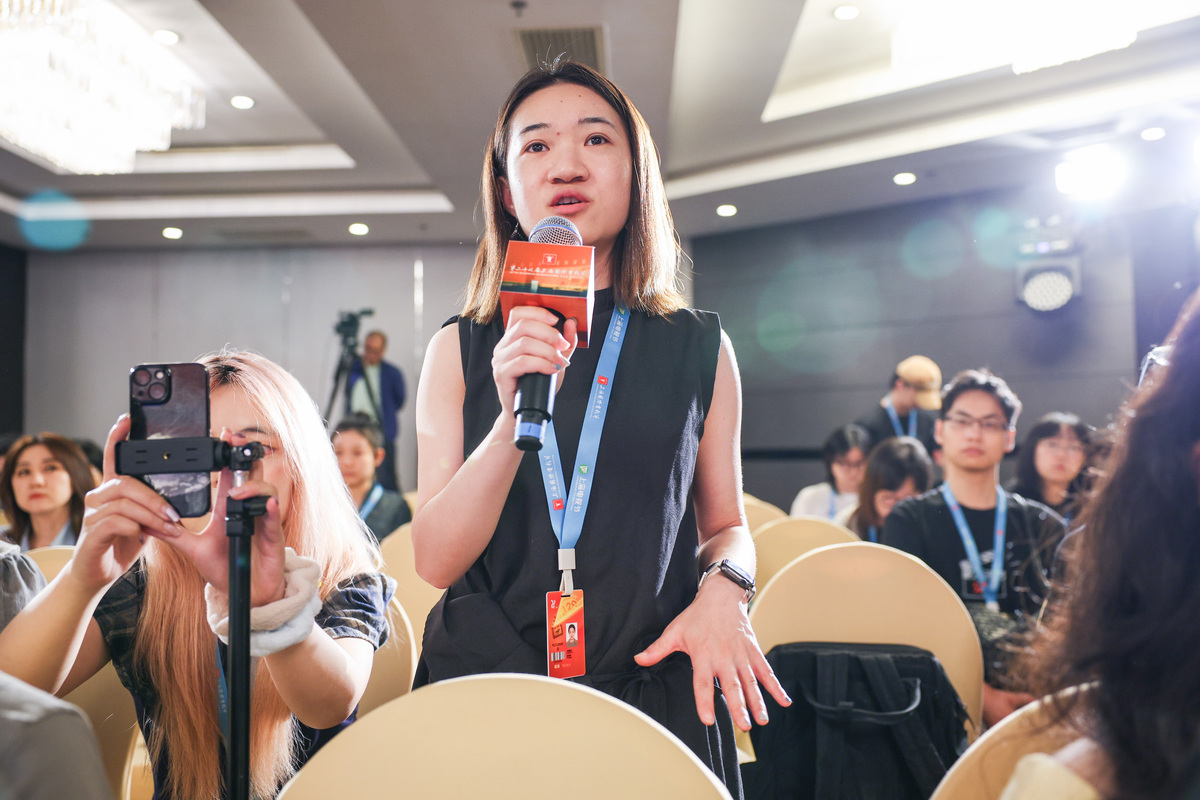 武汉美术学校播音与节目主持：如何脱颖而出？