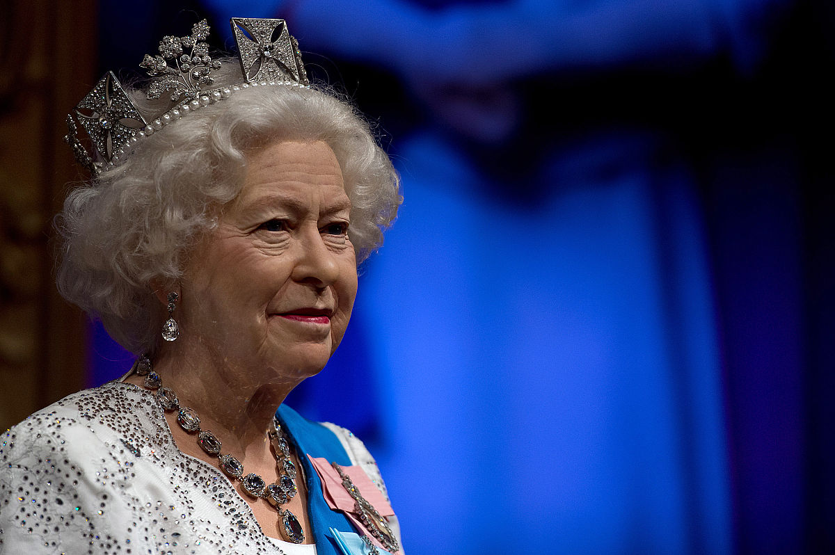 SQL 查询：判断不同维护类型是否已完成