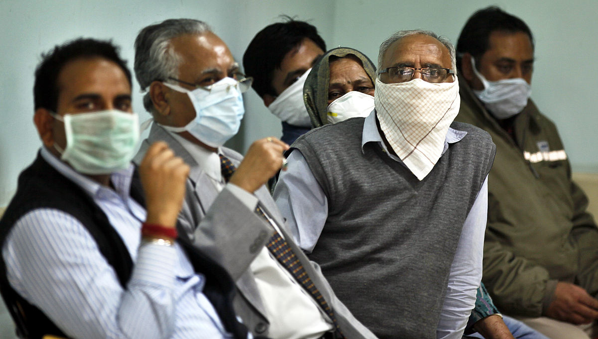 改写：新冠病毒引起的症状可能与 SARS 和 MERS 类似而从之前的研究中可以看到在经历过 SARS 之后出院的患者在早期康复阶段出现了很多诸如呼吸困难、肌肉无力以及抑郁、焦虑等心理方面的后遗症