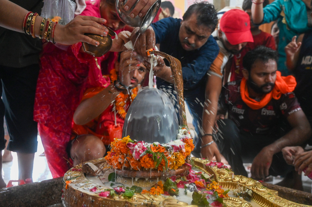 印度埋活人是真的吗，