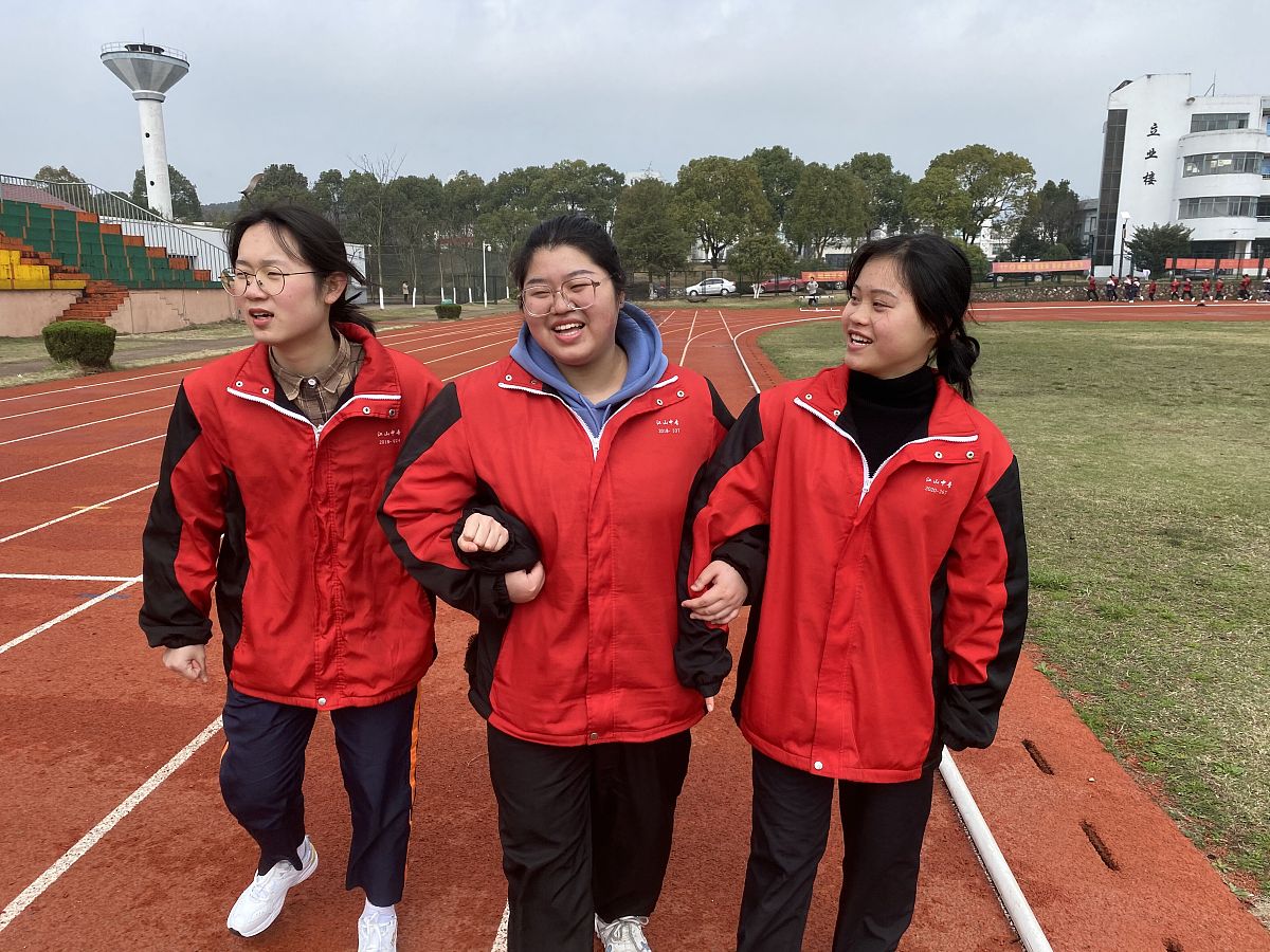 安吉上墅私立职业高级中学铁道运输服务专业好学吗就业前景好不好