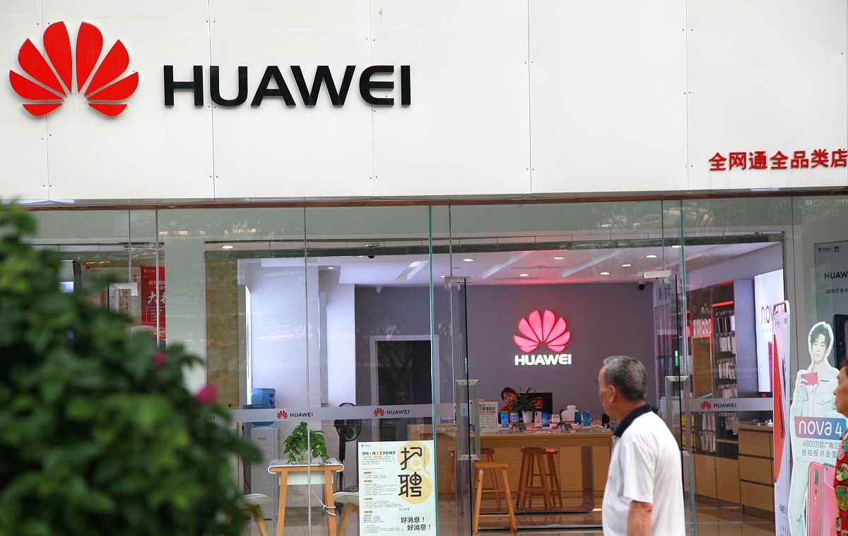 成都职业学校通讯技术专业就业前景分析 - 未来发展方向