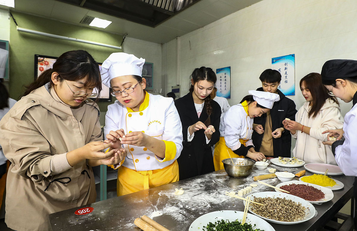 嘉兴职业技术学院食品药品监督管理专业怎么样？优势、不足及就业方向分析