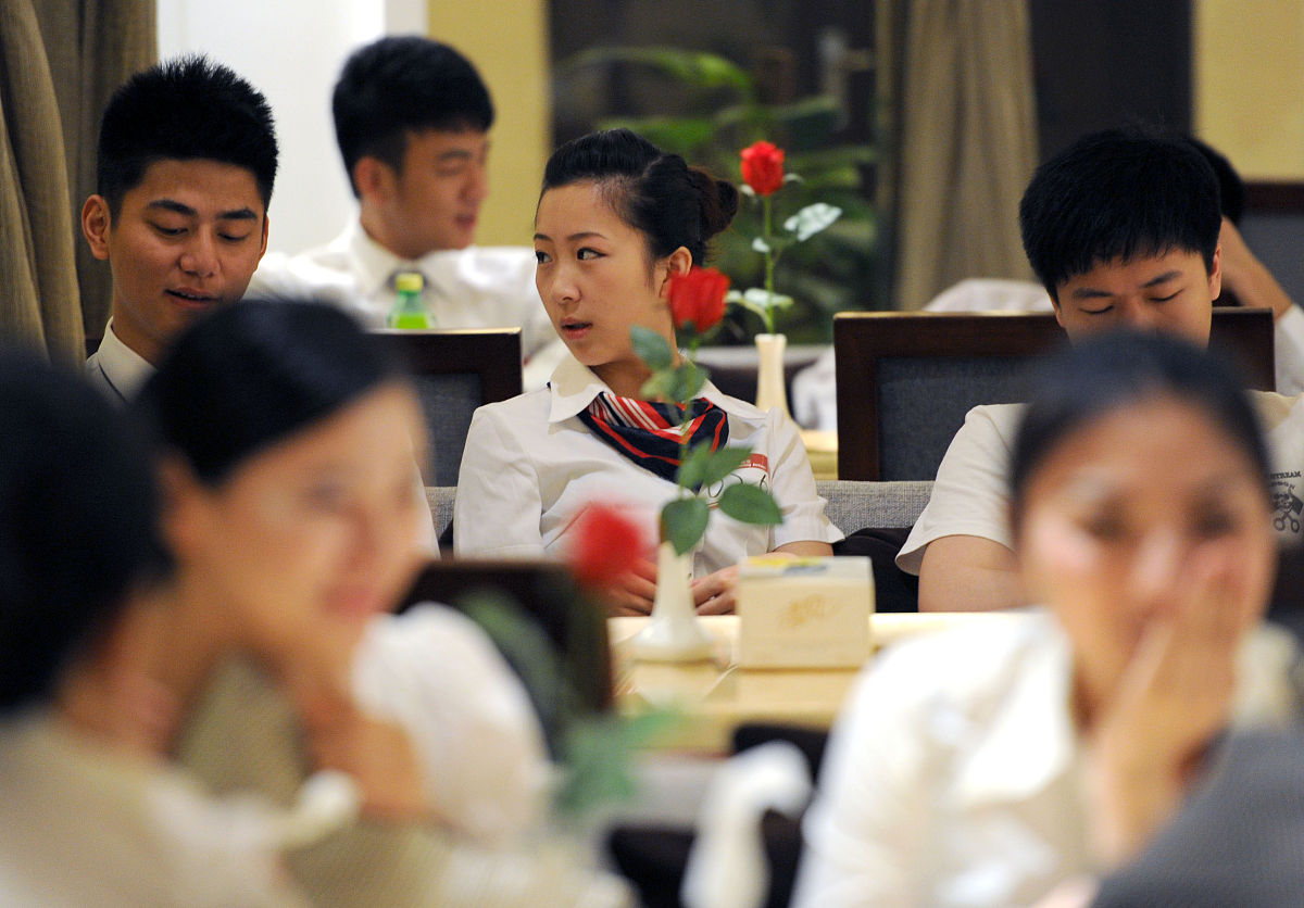空姐辞职付培训赔偿款重庆航空学校浅析算不算过分？