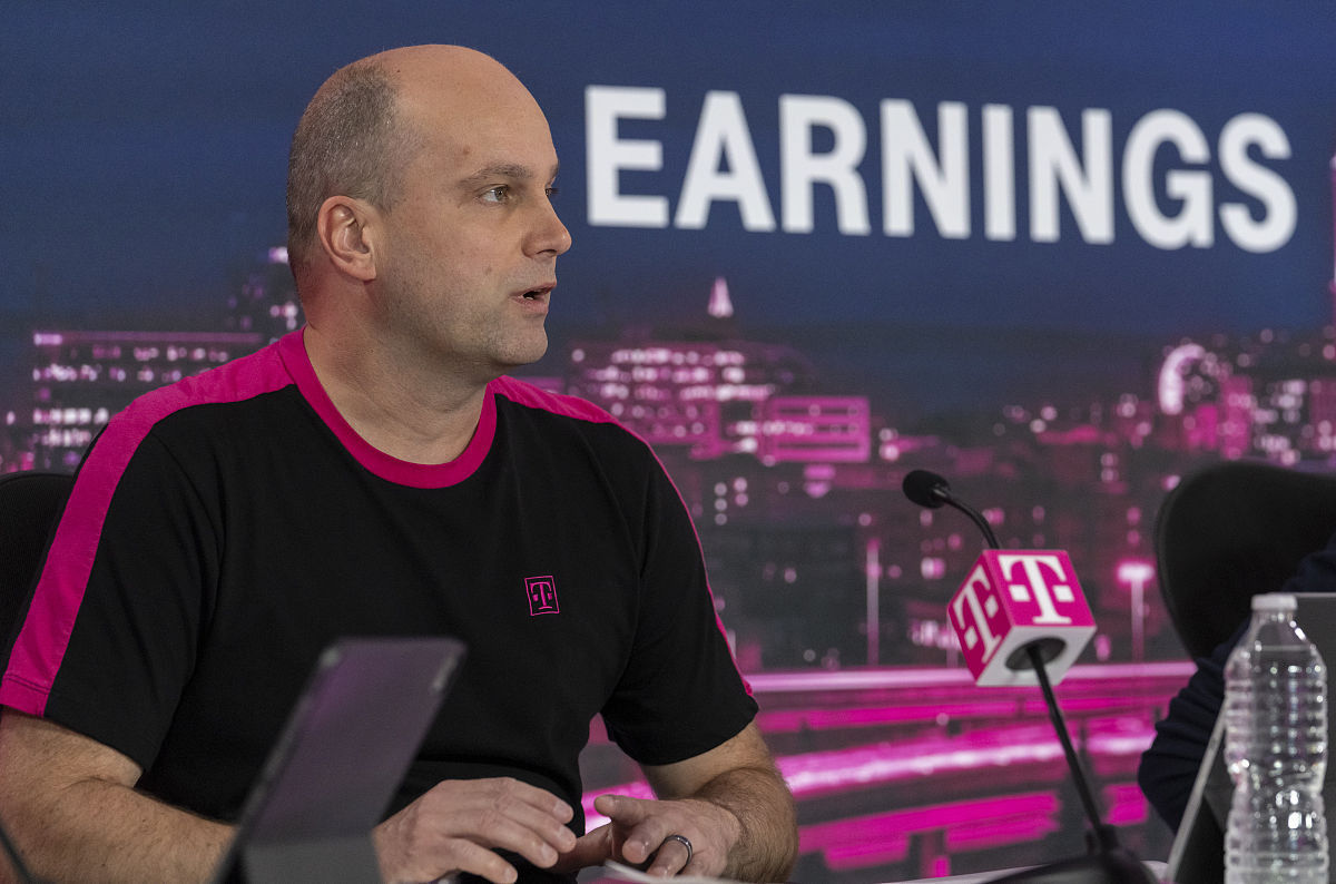 影响系统功能的关键因素：设计、架构、需求