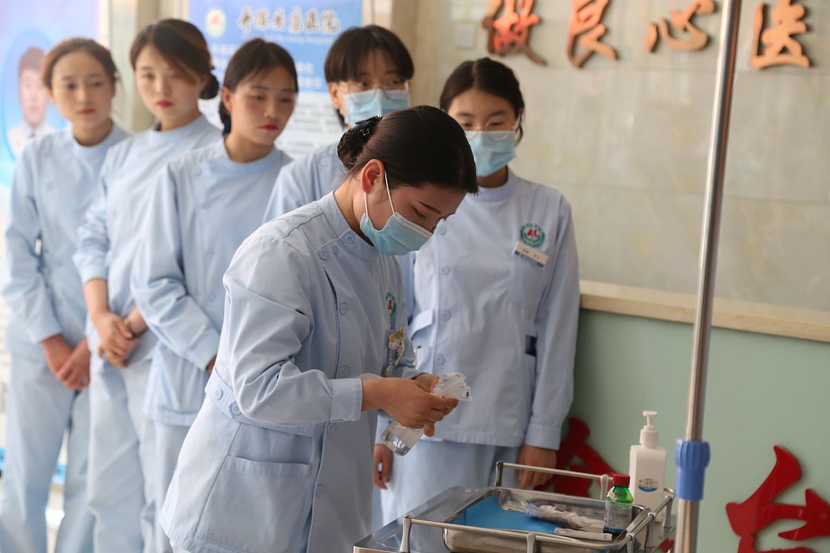 陇南卫生学校口腔修复工艺专业就业前景怎么样? 陇南卫生学校口腔修复工艺专业就业前景怎么样?