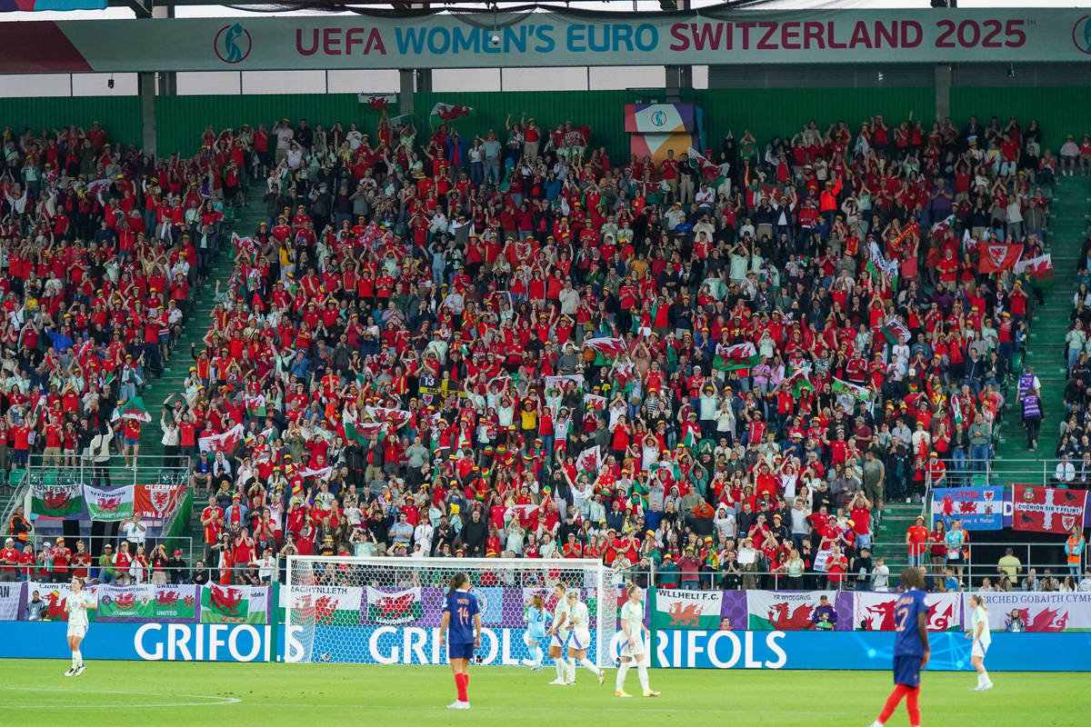 Liverpool FC Anthem: A Song for 'Mimi' the Red