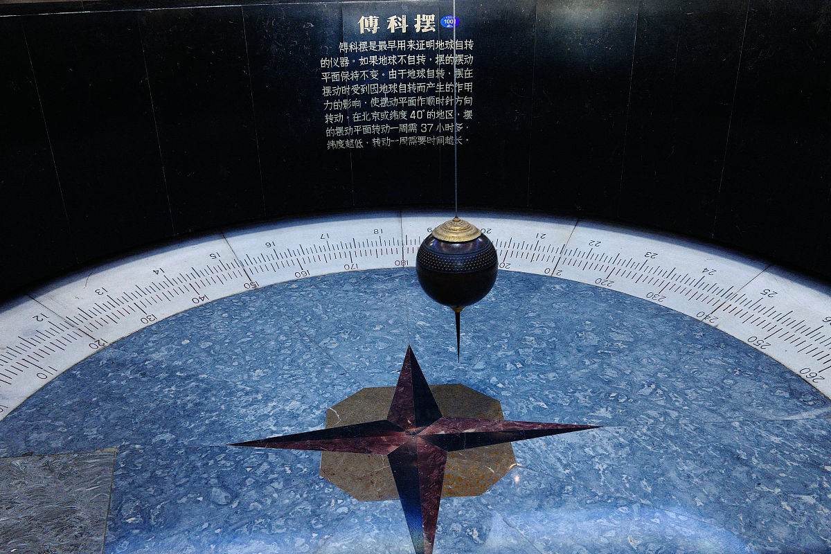 卫星的光度变化数据看云海一号02星在碰撞前光学特征变化的频率为33秒也就是说10月8日之后卫星姿态在一点点恢复到碰撞前的状态。