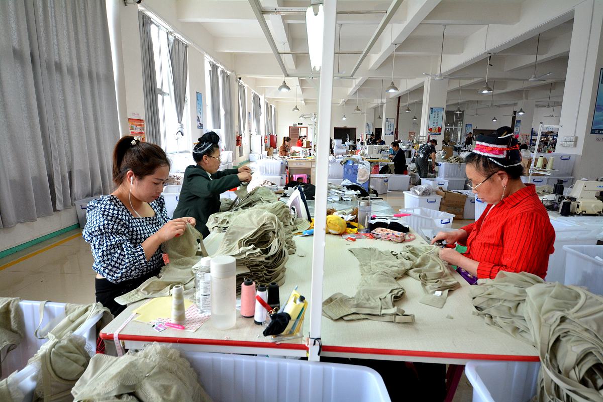 广西现代职业技术学院精细化学品生产技术专业怎么样？就业前景、课程设置及发展趋势