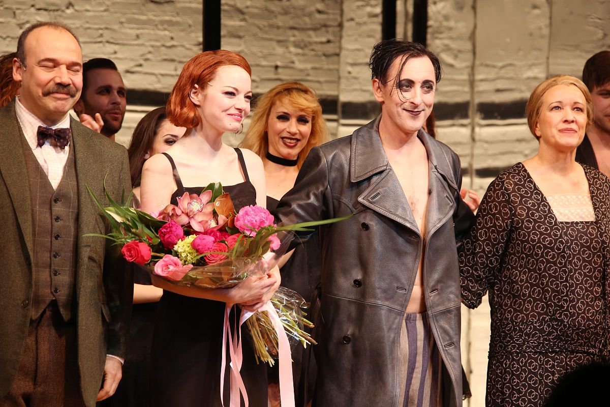 2014年11月12日讯,纽约,当地时间11月11日,百老汇音乐剧《cabaret》首