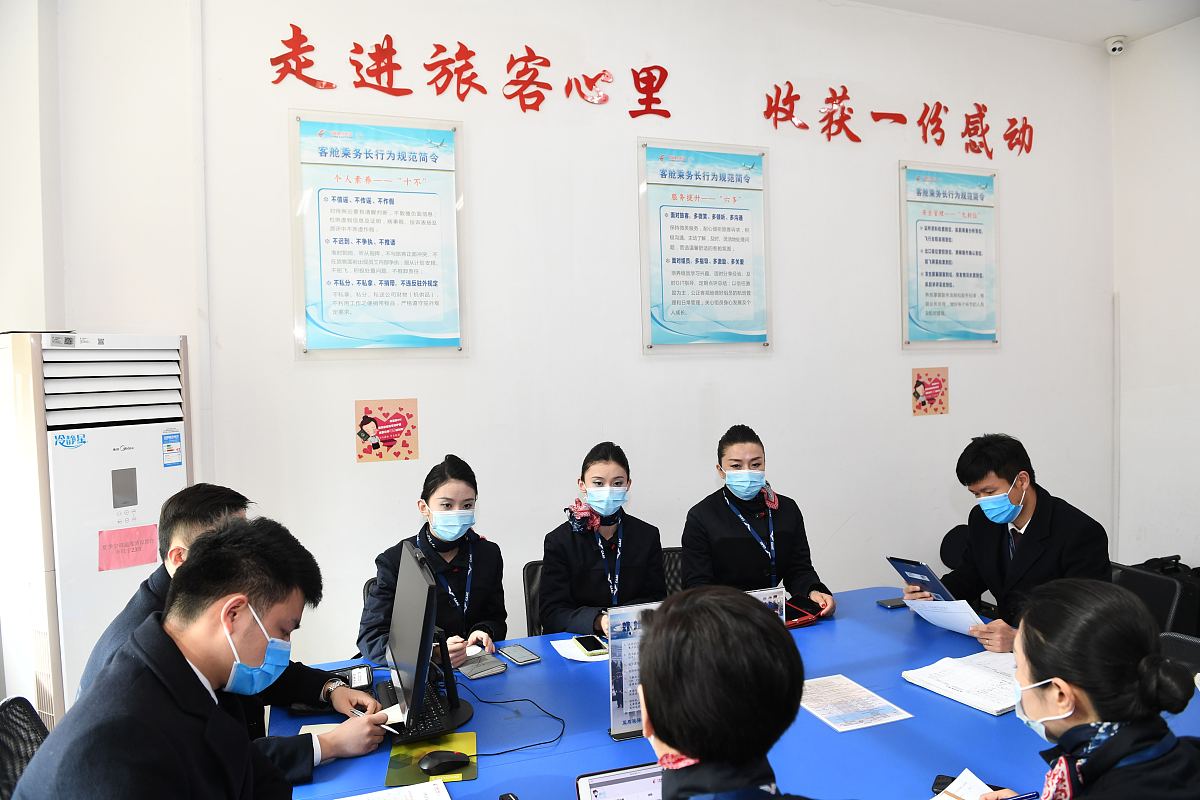 写一篇 海西州政府办公室督查室在三办三服务提质增效行动部署动员会上发言材料。