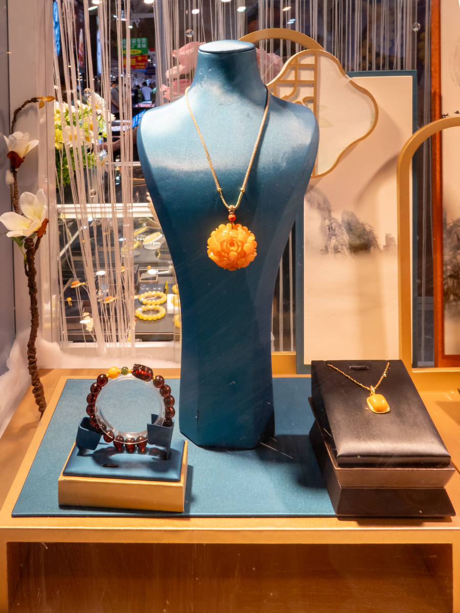 珠宝的定义：不仅仅是装饰，更是艺术和文化的体现