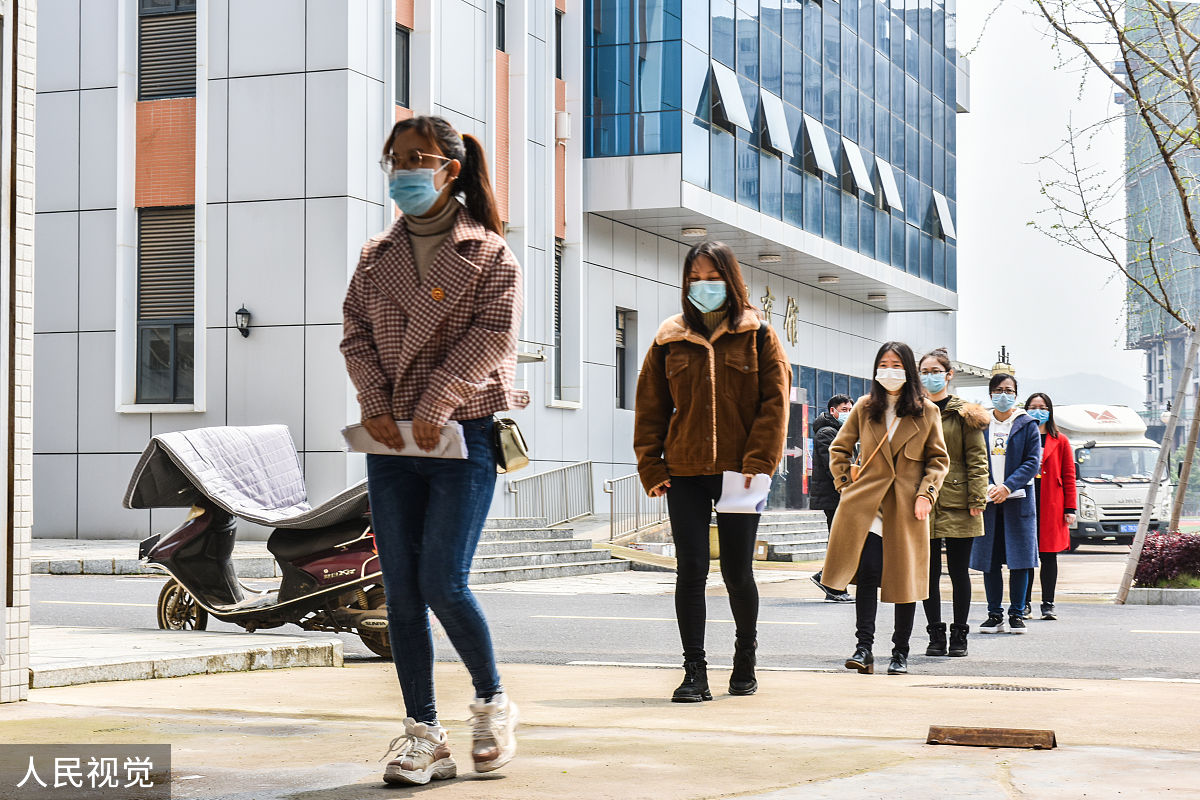 高三备课组长重要性：提升教学质量，促进学生进步
