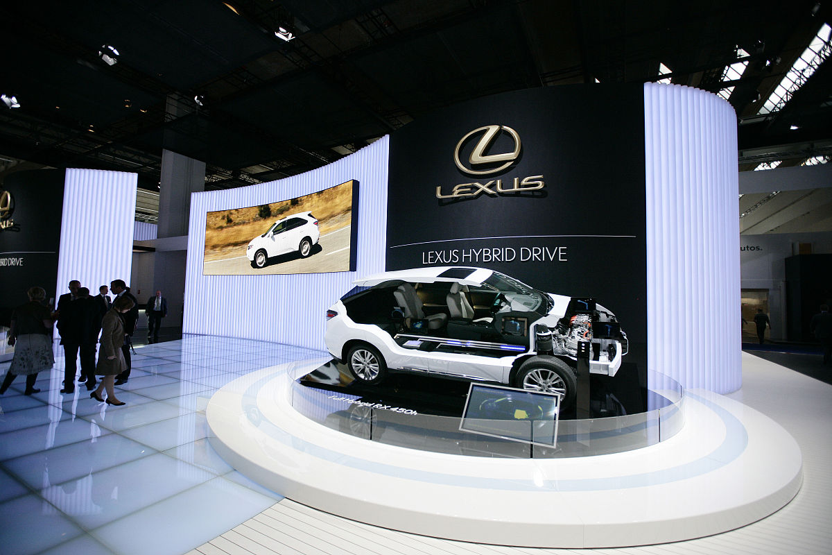 2009年9月16日,德国法兰克福车展,雷克萨斯<strong>h</strong>ybrid rx 450 h汽车.