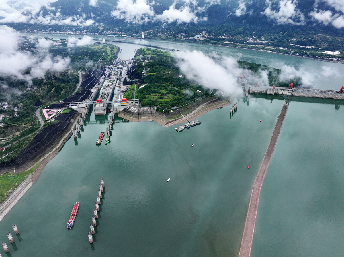 长江三峡南岸有什么风景名胜
