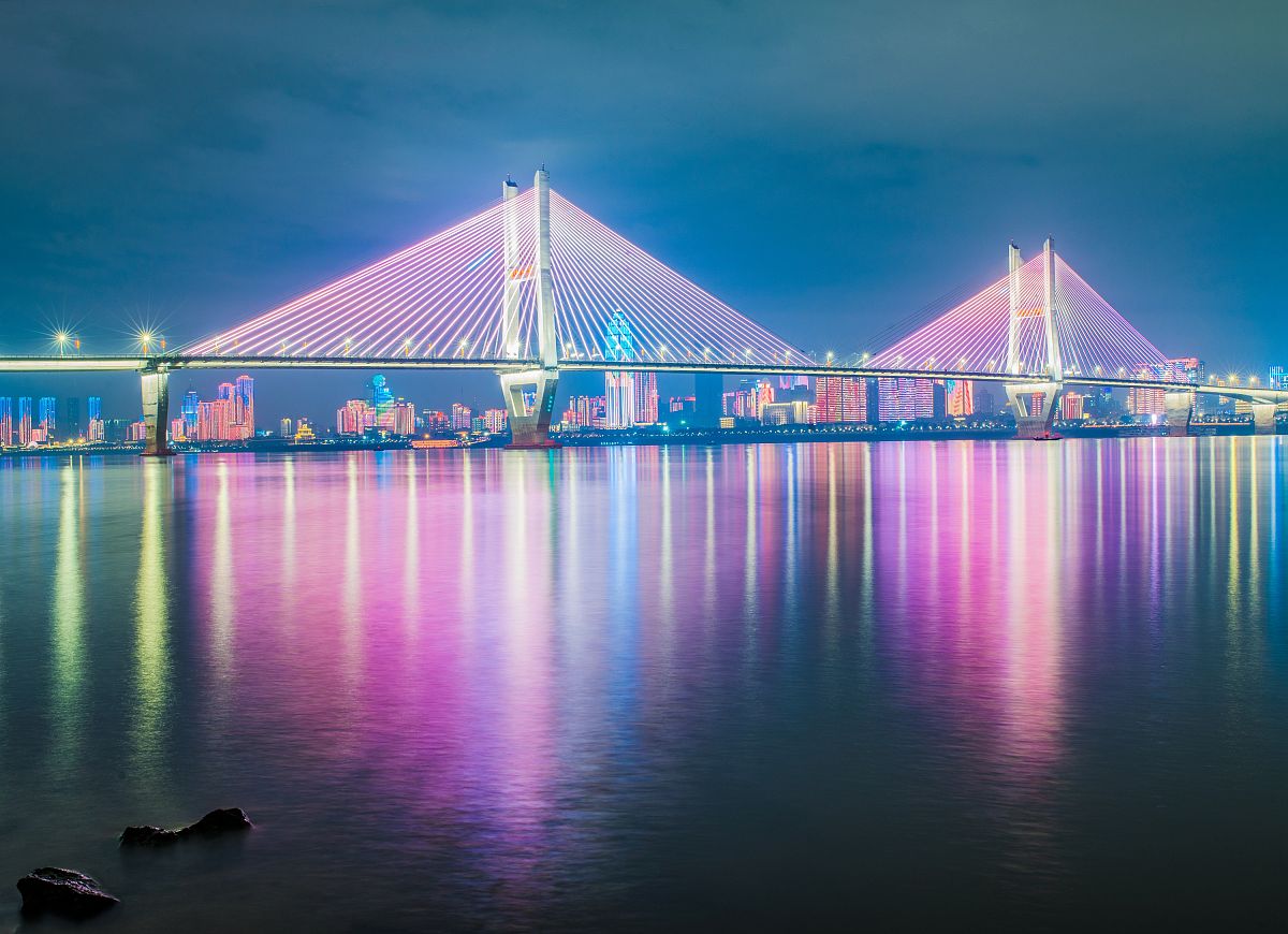 武汉卫生学校2021年招生专业：护理、药学、医学影像、康复治疗