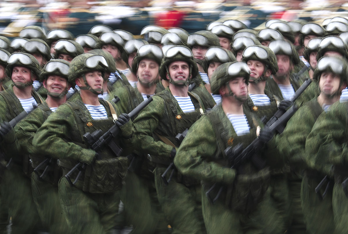 当地时间2021年5月9日,俄罗斯莫斯科,庆祝卫国战争胜利76周年阅兵式在
