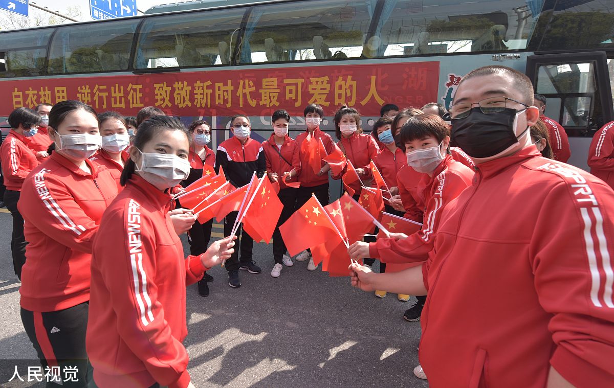 抗疫勇士表彰：致敬英雄，传递正能量