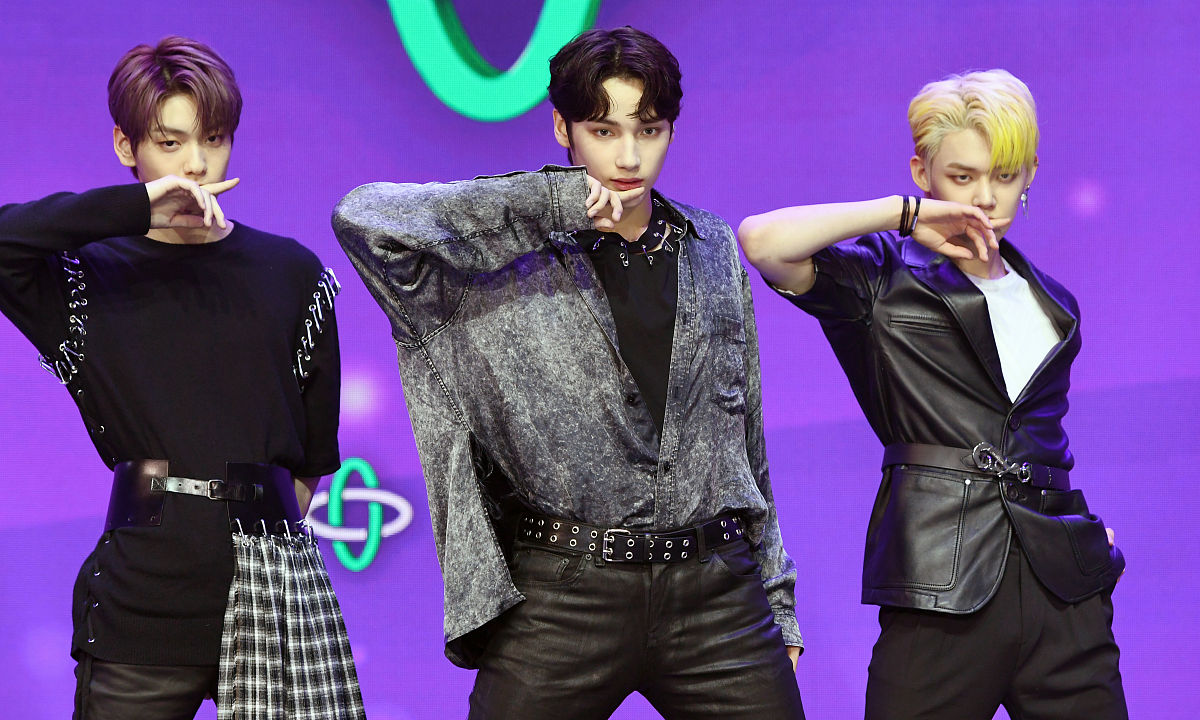 2020年5月18日,韩国首尔,男团txt(tomorrow x together)举行第二张迷