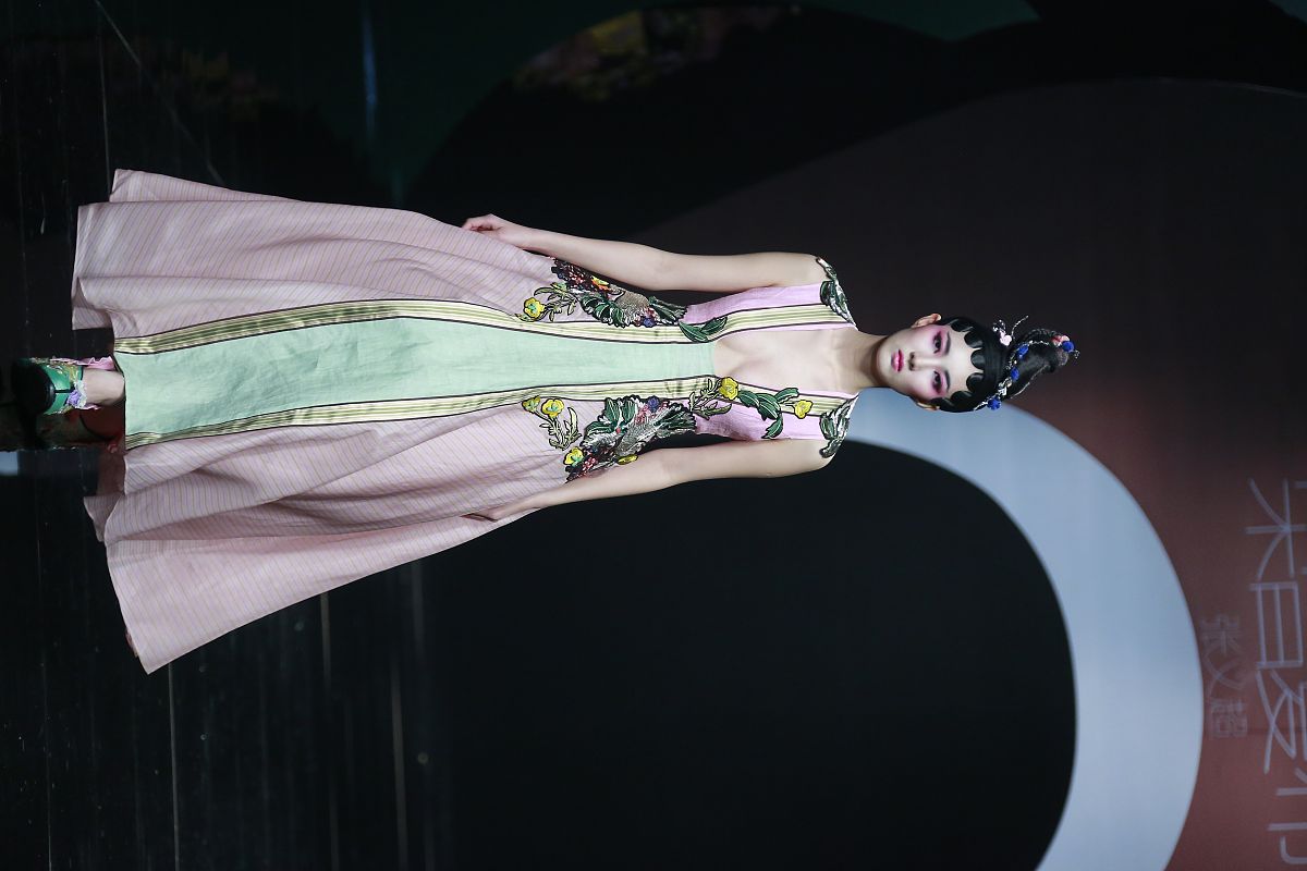 重庆市卫生技工学校口腔修复工艺专业优势及发展前景