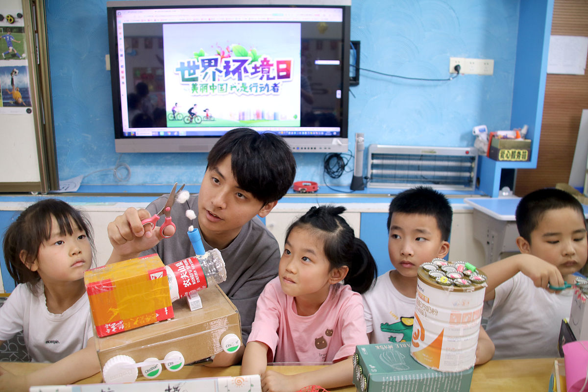 欢迎刘老师加入小三班！家长们，让我们一起陪伴孩子们成长