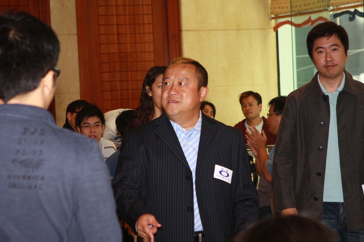 2008年11月21日,香港,曾志伟出席"olevia新产品高清数码广播接收器"发