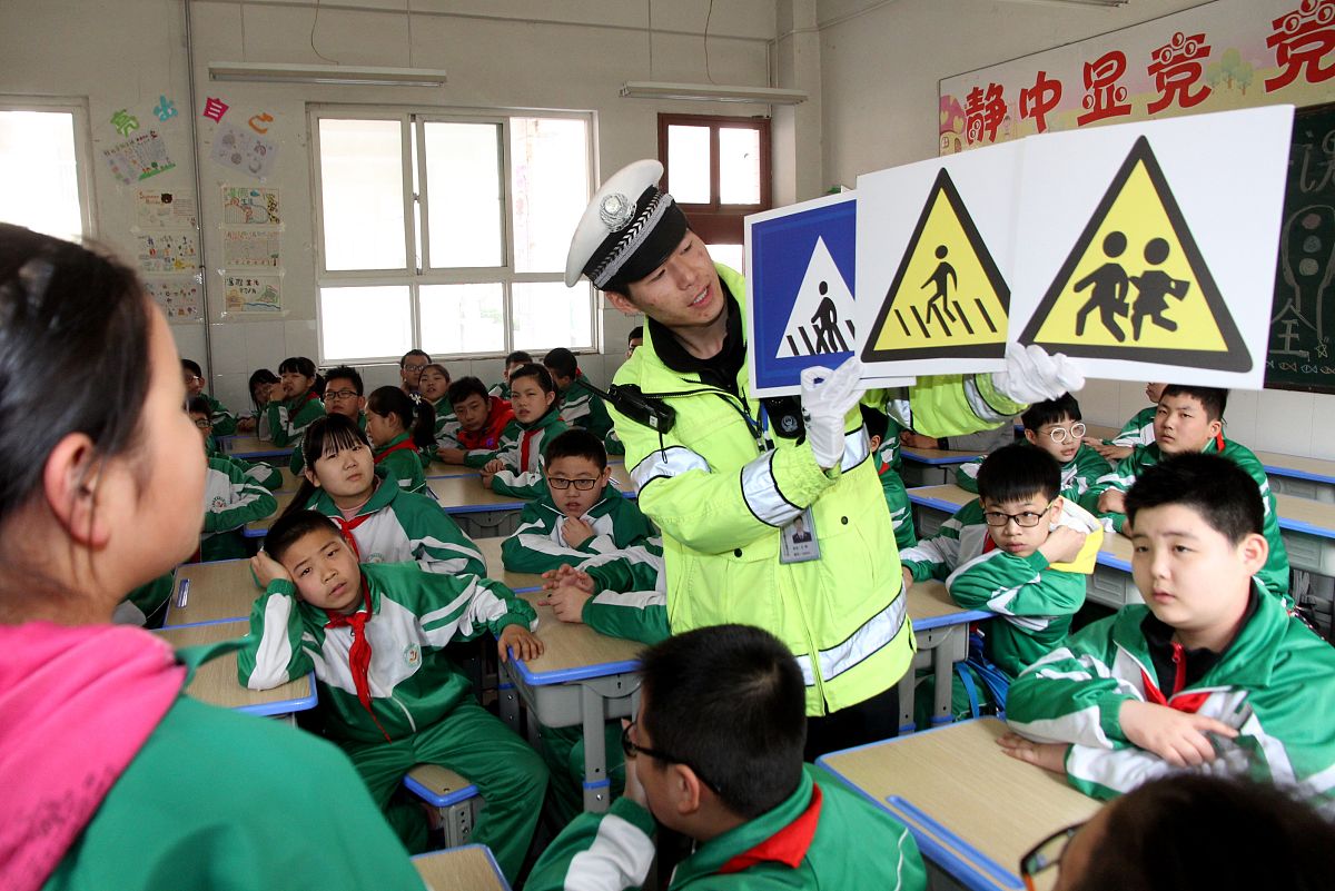 xx学校校园学生安全工作突出问题情况汇报