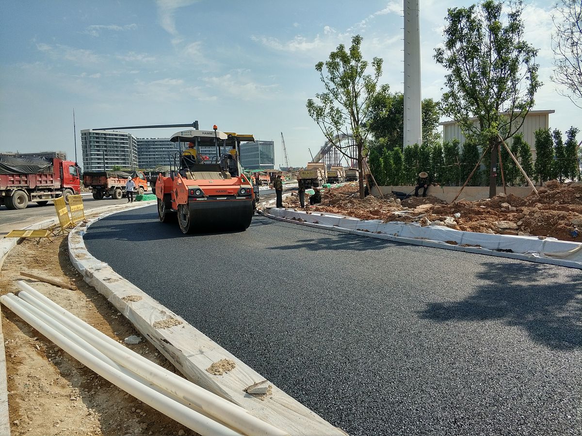 同步沥青碎石封层技术：优点及应用