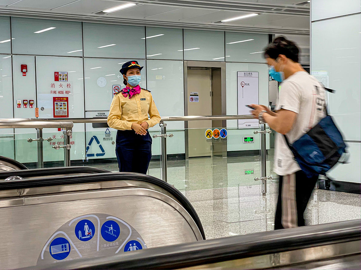 地铁站值班站长：电扶梯与直梯巡检漏检反思及改进措施